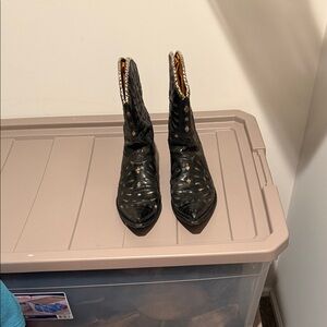 Vintage black and gold old gringo boots